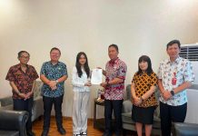 Calon Penerima Beasiswa FK Unima Bertemu Bupati FDW