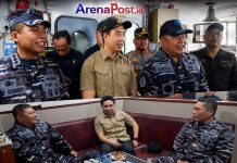Bupati Michael Thungari Sambut KRI SELAR 879 di Tahuna, Ajak Nelayan Jadi Mitra Pengawasan Laut