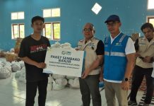 PLN UP3 Kotamobagu Salurkan 150 Paket Sembako untuk Masyarakat Miskin Ekstrem di Bolmut