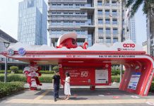 Dukung Mobilitas Urban, CIMB Niaga Hadirkan Branding OCTO di Halte GBKÂ