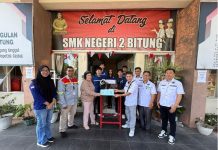 Gandeng Industri, POLIMDO Bekali Siswa SMKN 2 Bitung dengan Otomasi PLC dan HMI