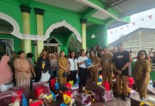 Pemerintah Hadir bagi Warga Terdampak, Gubernur Yulius Instruksikan Bantuan untuk 39 KK Korban Kebakaran 